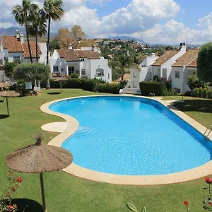 Casa Adosada En Сasa de vacaciones Estepona